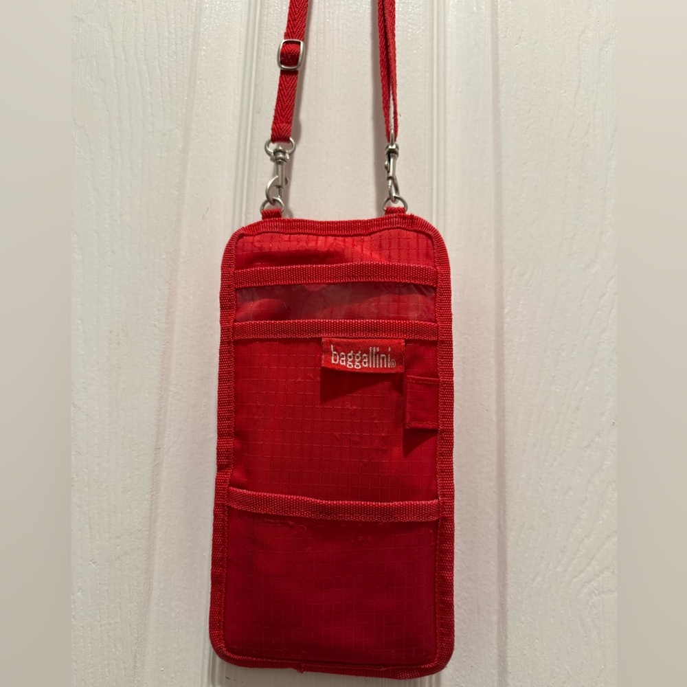 BAGGALLINI RED NYLON NECK STRAP, PASSPORT HOLDER, TRAVEL DOCUMENT ORGANIZER BAG - Picture 2 of 16